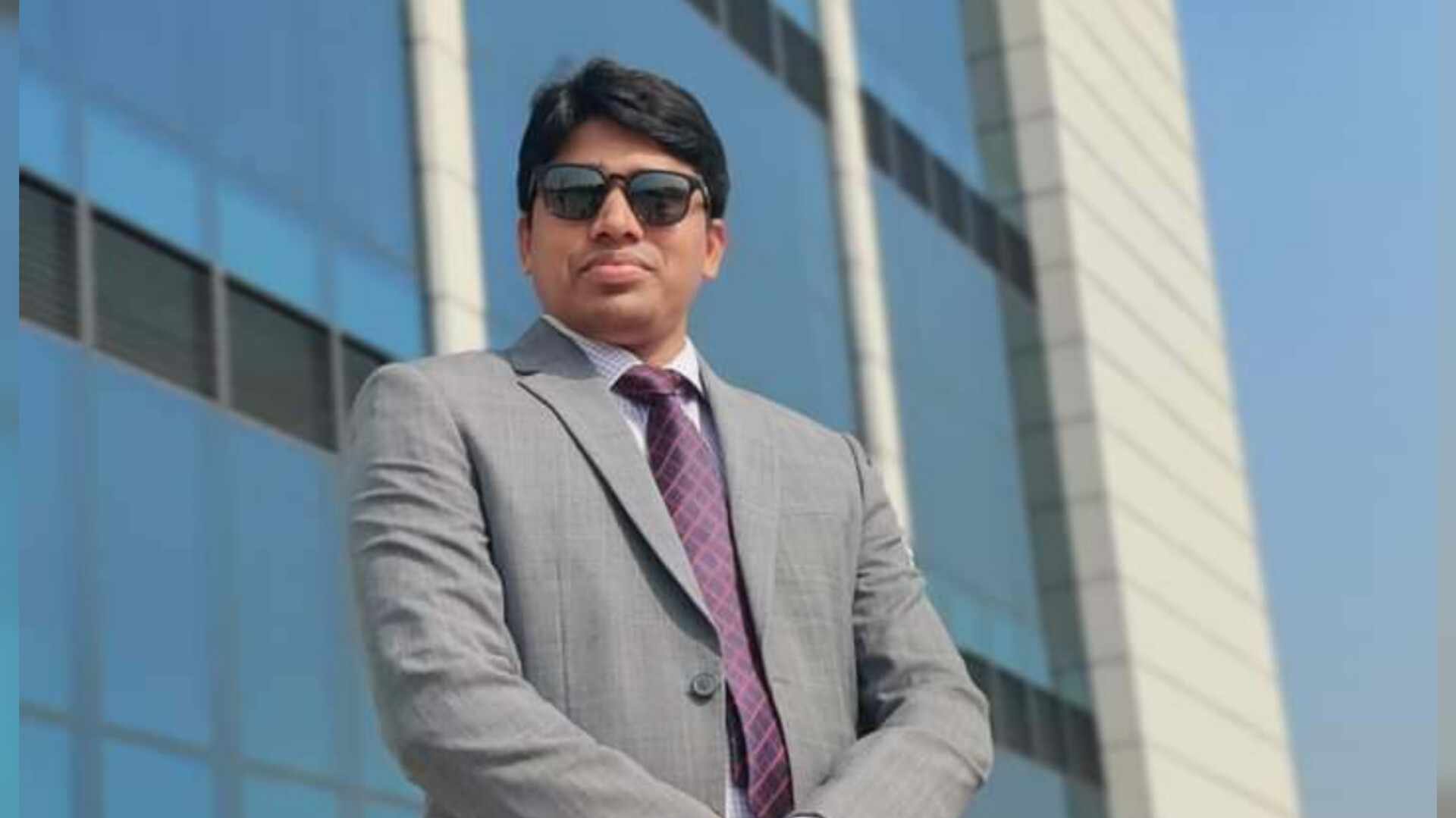 কুবিতে এবার আরেক হাউজ টিউটরের পদত্যাগ