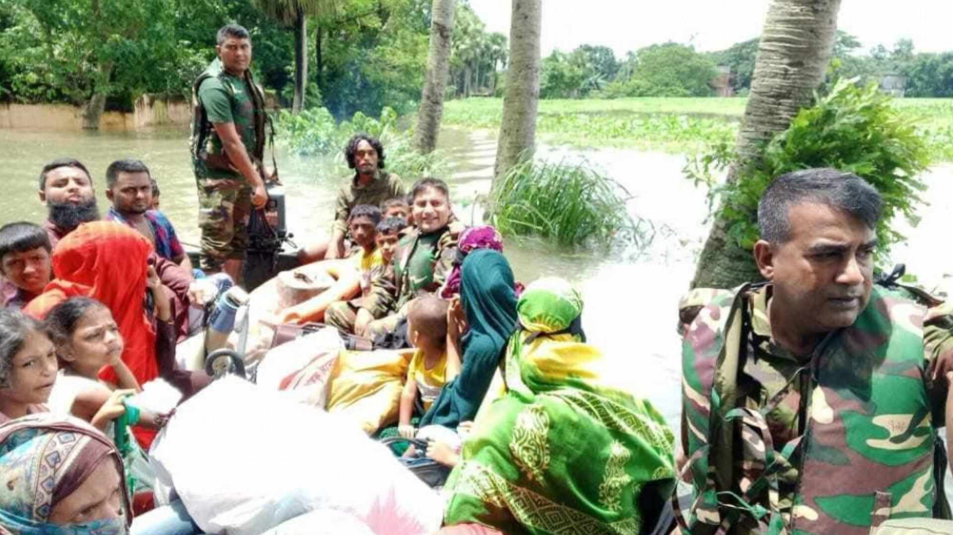 বন্যাদুর্গত তিন জেলায় সাড়ে ৯ হাজার মানুষ উদ্ধার করেছে কুমিল্লা সেনাবাহিনী