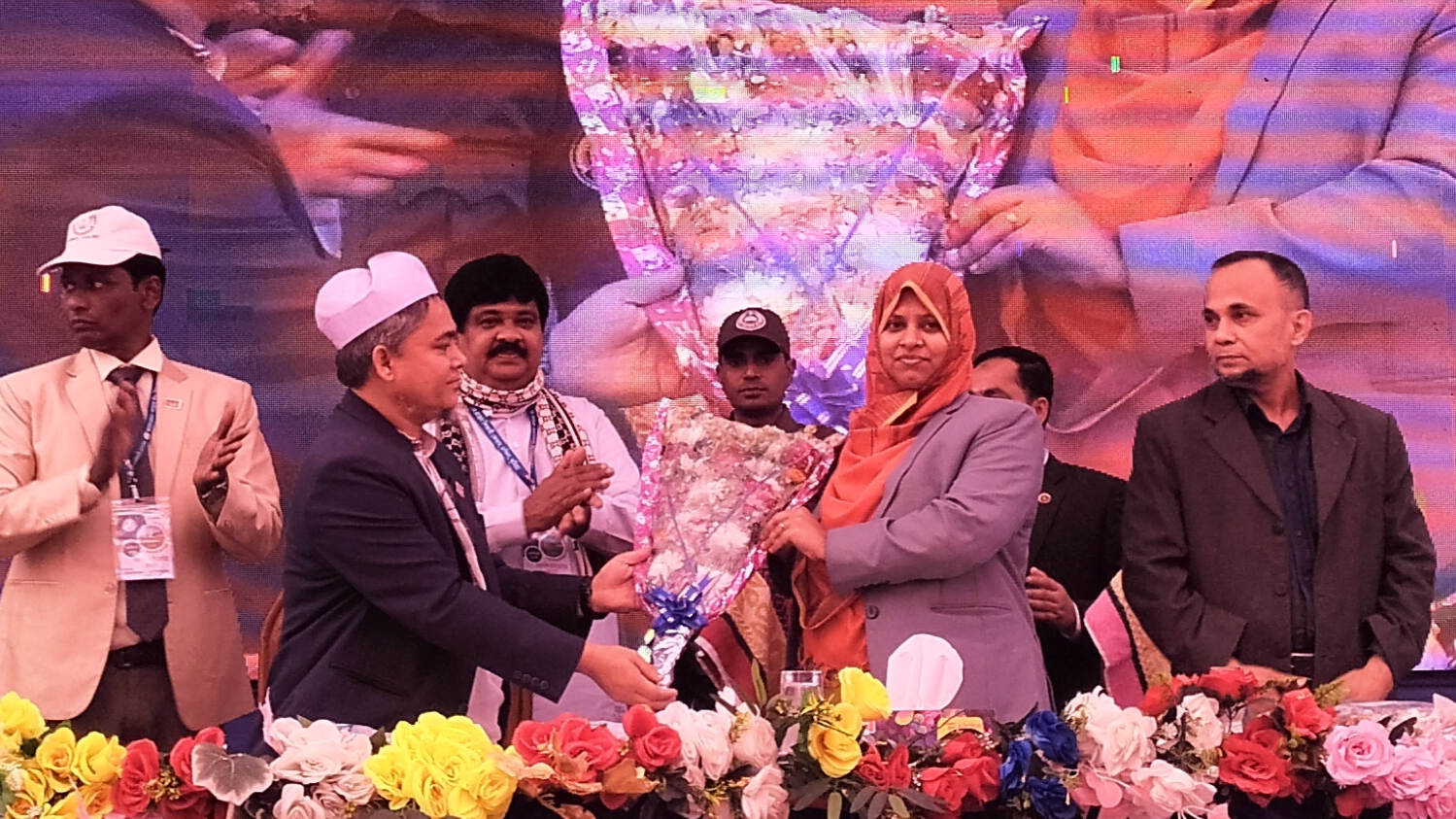 চান্দিনায় বাড়েরা উচ্চ বিদ্যালয়ে পুনর্মিলনী অনুষ্ঠিত