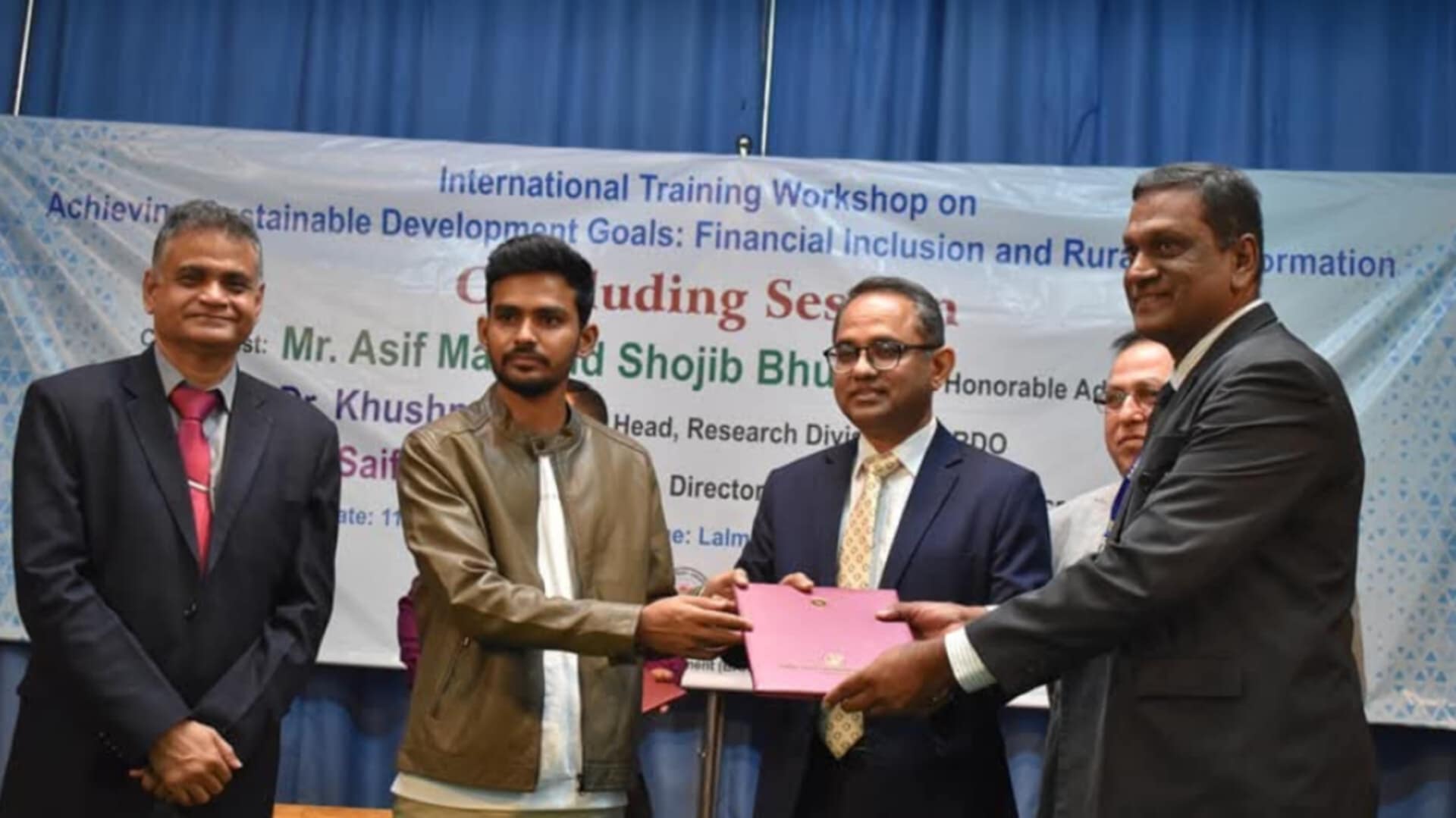 কুমিল্লায় আর্থিক অন্তর্ভুক্তি ও গ্রামীণ রূপান্তর শীর্ষক প্রশিক্ষন কর্মশালা অনুষ্ঠিত