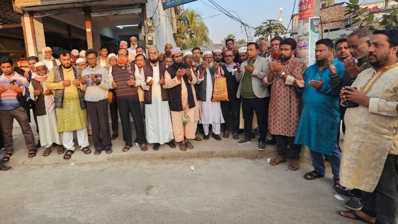 চান্দিনায় সাবেক উপজেলা পরিষদ চেয়ারম্যান খোরশেদ আলম এর ৭ম মৃত্যুবার্ষিকী উপলক্ষে শোক সভা ও মিলাদ মাহফিল