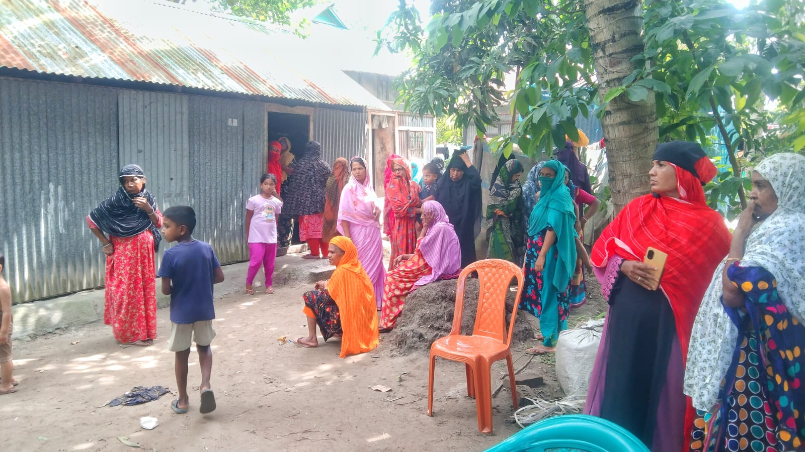 তিতাসে এক বৃদ্ধের স্বাভাবিক মৃত্যুকে ভিন্ন খাতে প্রবাহিত করে প্রতিপক্ষকে ফাঁসানোর অপচেষ্টা