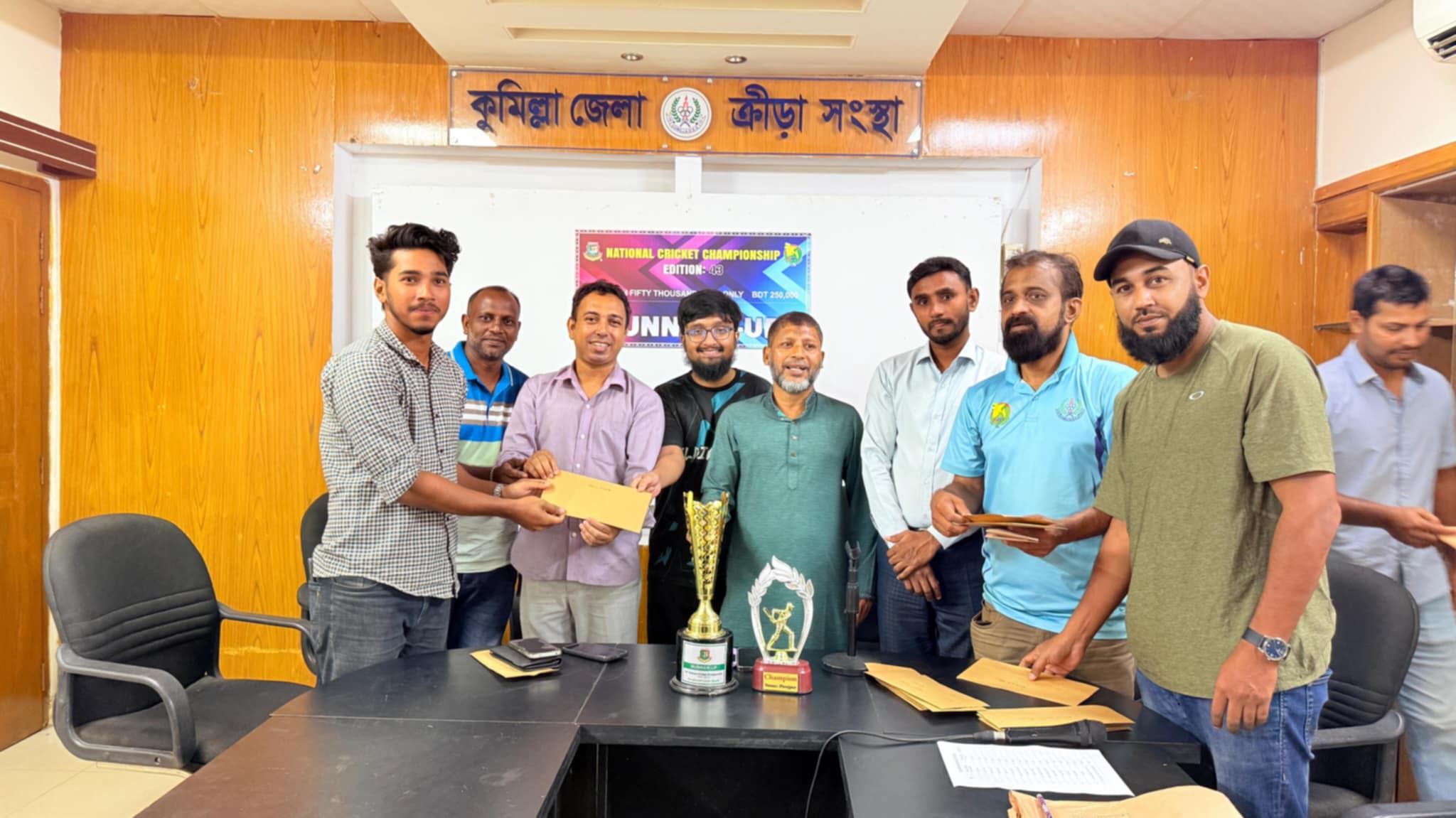 জাতীয় জেলা ক্রিকেট চ্যাম্পিয়নশিপের রানার্সআপ প্রাইজবানি বিতরণ