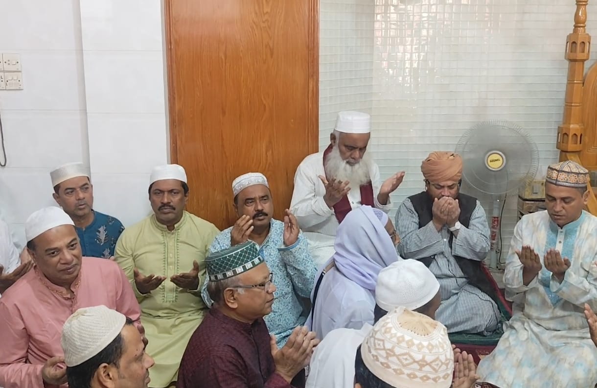 কুমিল্লায় খালেদা জিয়ার সুস্থতা কামনায় বিশেষ দোয়া